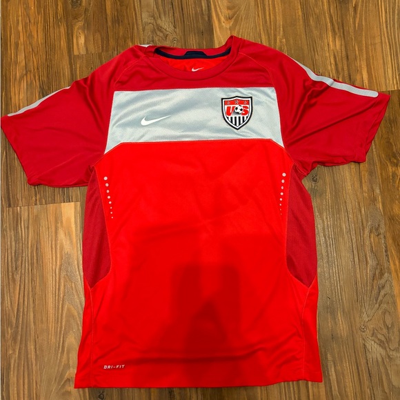 Nike USMNT USA Soccer 2010 Men Small Training Shirt - Picture 1 of 2